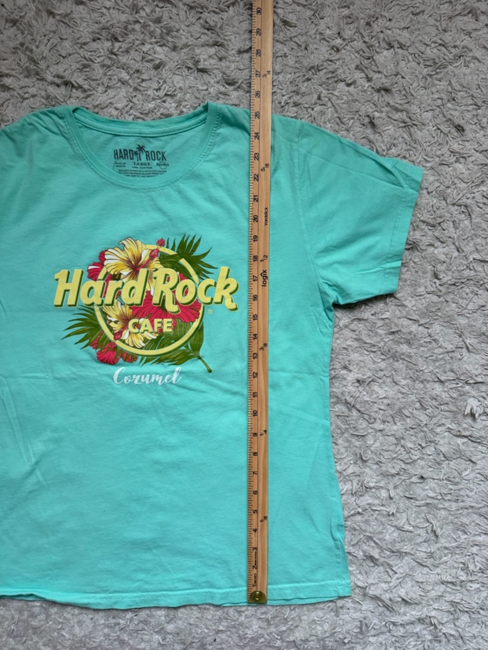 Hard Rock Cafe women’s Mint Green Graphic Tee - Picture 6 of 6
